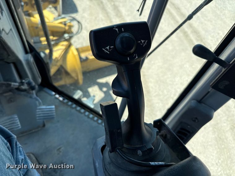 image for item DZ8817 2008 Caterpillar 140M VHP Plus motor grader