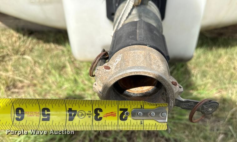 image for item DZ8820 4,000 gallon poly tank