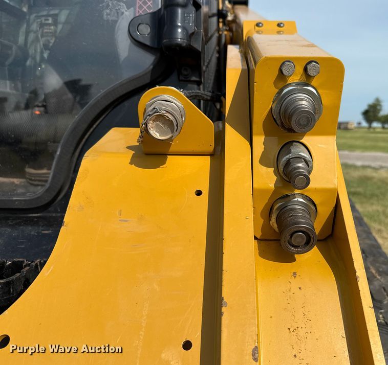 image for item DZ8825 2023 Caterpillar 299D3 tracked skid steer loader