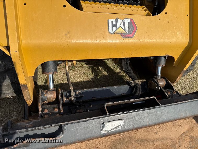 image for item DZ8825 2023 Caterpillar 299D3 tracked skid steer loader