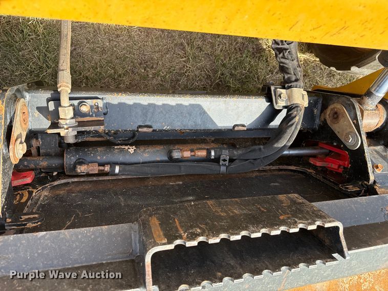 image for item DZ8825 2023 Caterpillar 299D3 tracked skid steer loader
