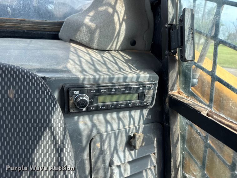 image for item DZ8825 2023 Caterpillar 299D3 tracked skid steer loader