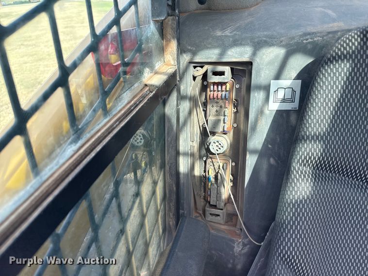 image for item DZ8825 2023 Caterpillar 299D3 tracked skid steer loader