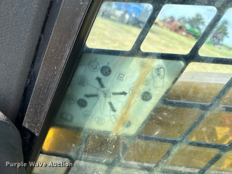 image for item DZ8825 2023 Caterpillar 299D3 tracked skid steer loader