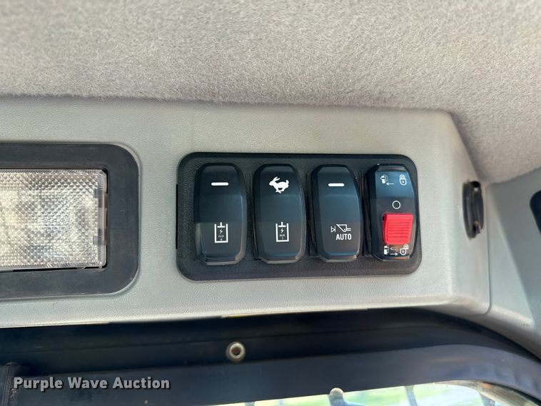 image for item DZ8825 2023 Caterpillar 299D3 tracked skid steer loader