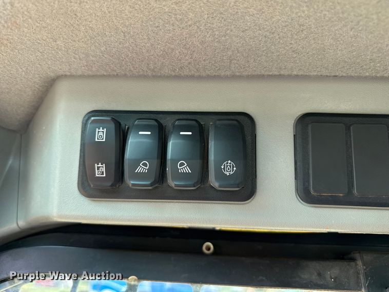 image for item DZ8825 2023 Caterpillar 299D3 tracked skid steer loader