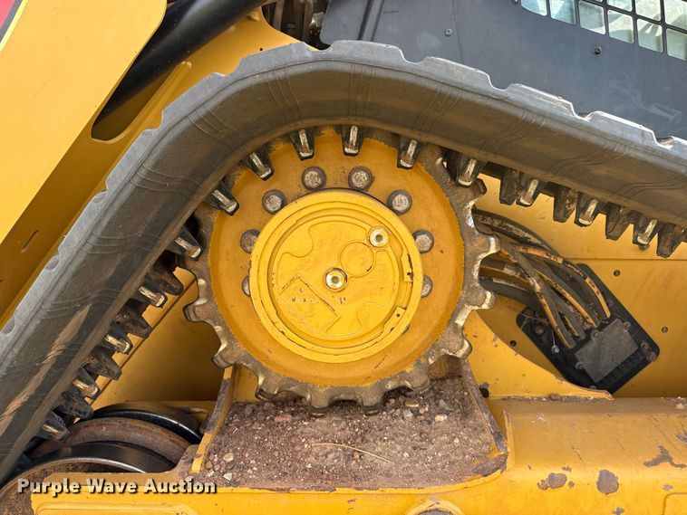 image for item DZ8825 2023 Caterpillar 299D3 tracked skid steer loader
