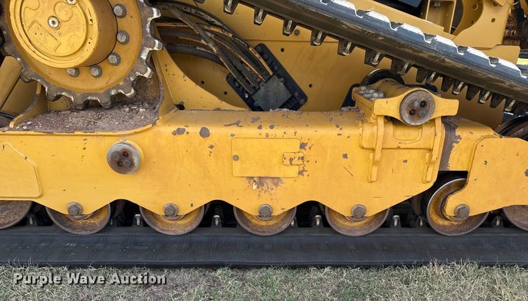 image for item DZ8825 2023 Caterpillar 299D3 tracked skid steer loader