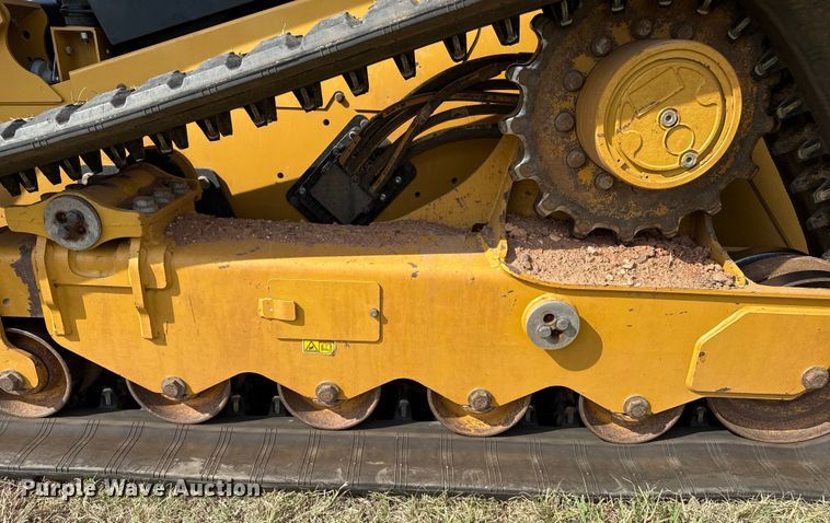 image for item DZ8825 2023 Caterpillar 299D3 tracked skid steer loader