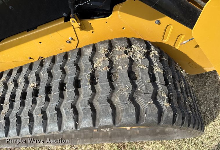 image for item DZ8825 2023 Caterpillar 299D3 tracked skid steer loader