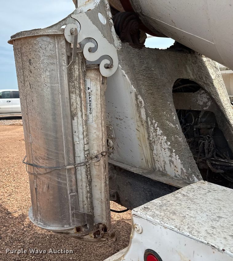 image for item DZ8828 1998 Mack RD690S ready mix truck