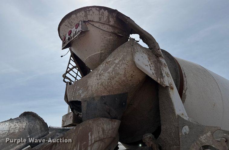 image for item DZ8828 1998 Mack RD690S ready mix truck