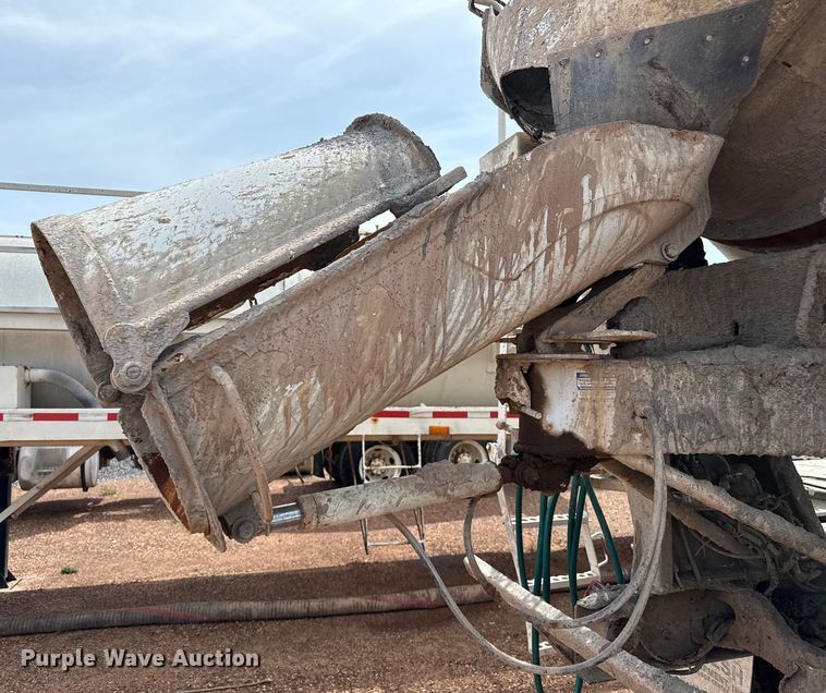 image for item DZ8828 1998 Mack RD690S ready mix truck