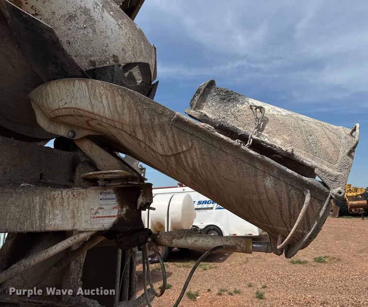 image for item DZ8828 1998 Mack RD690S ready mix truck