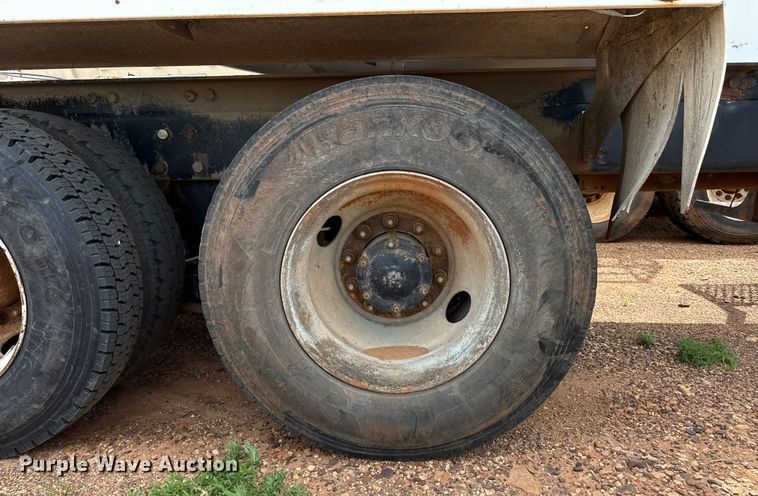 image for item DZ8828 1998 Mack RD690S ready mix truck