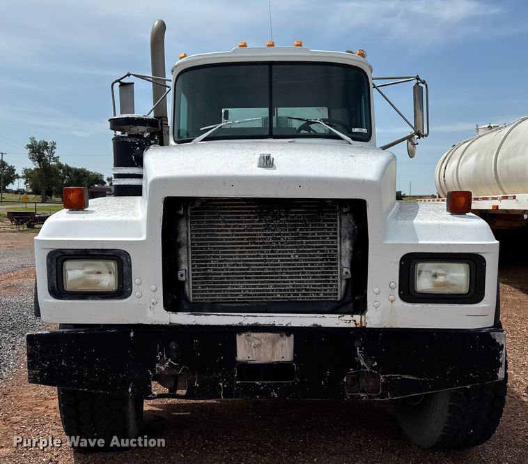 image for item DZ8830 1999 Mack RD690S ready mix truck