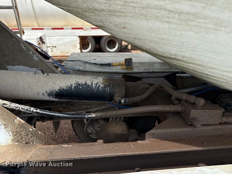 image for item DZ8830 1999 Mack RD690S ready mix truck