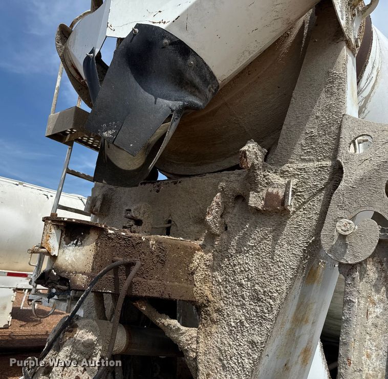 image for item DZ8830 1999 Mack RD690S ready mix truck