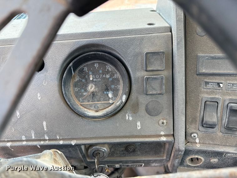 image for item DZ8830 1999 Mack RD690S ready mix truck