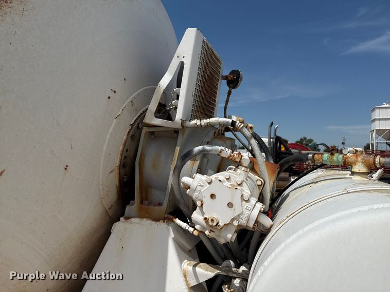 image for item DZ8831 1999 Sterling L-Line ready mix truck