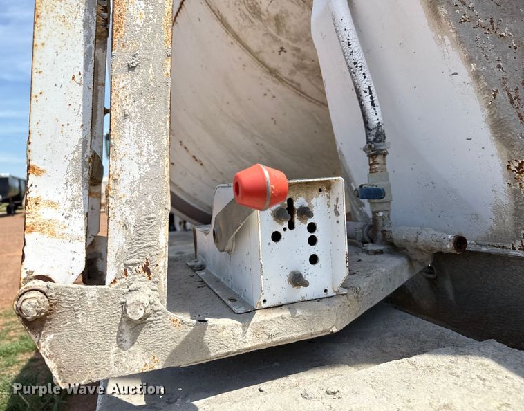 image for item DZ8831 1999 Sterling L-Line ready mix truck