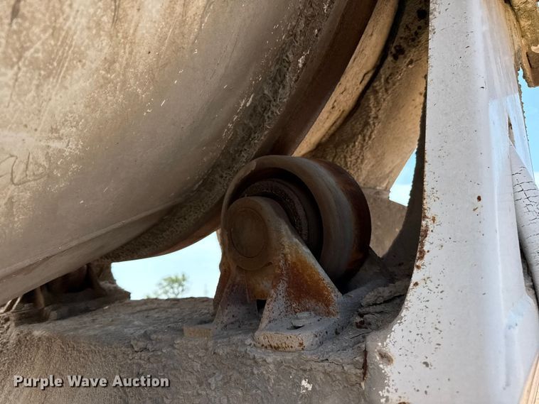 image for item DZ8831 1999 Sterling L-Line ready mix truck