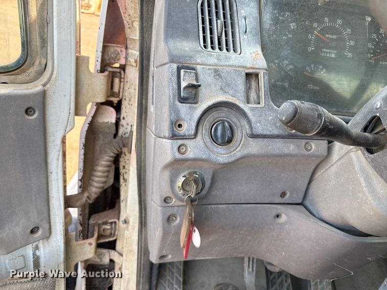 image for item DZ8831 1999 Sterling L-Line ready mix truck