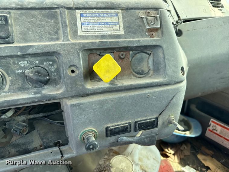 image for item DZ8831 1999 Sterling L-Line ready mix truck