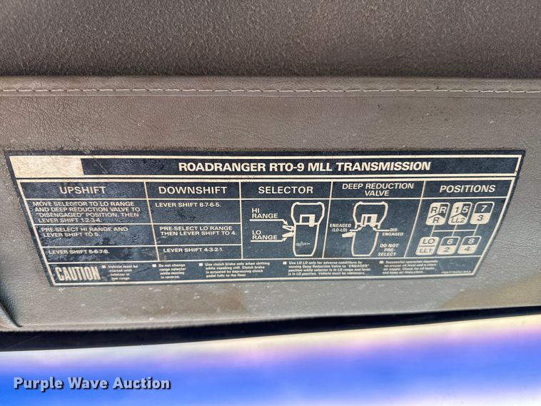 image for item DZ8831 1999 Sterling L-Line ready mix truck