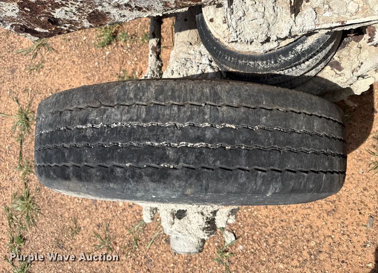 image for item DZ8831 1999 Sterling L-Line ready mix truck