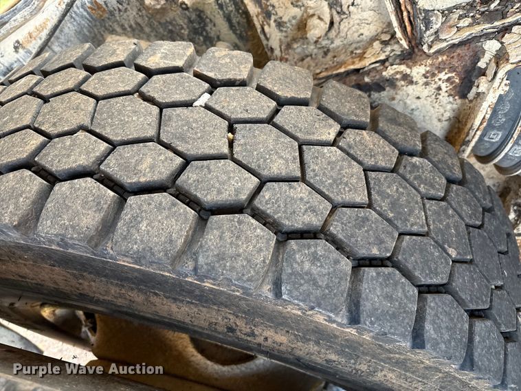 image for item DZ8831 1999 Sterling L-Line ready mix truck