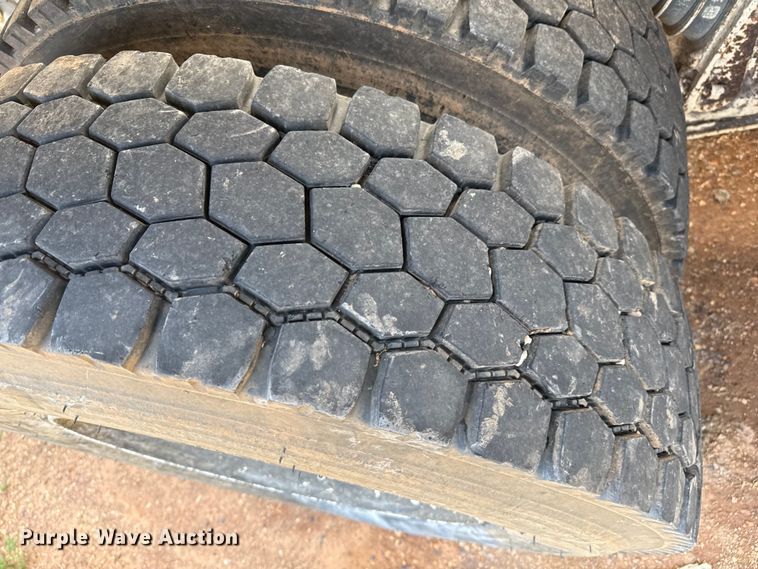 image for item DZ8831 1999 Sterling L-Line ready mix truck