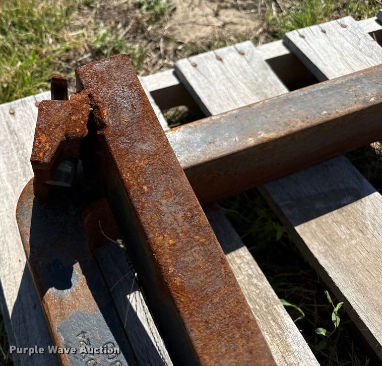 image for item DZ8855 (3) 48