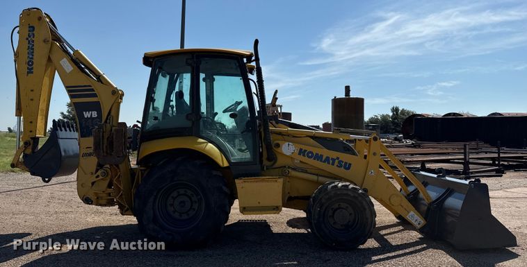 RETROEXCAVADORA 2007 KOMATSU WB146