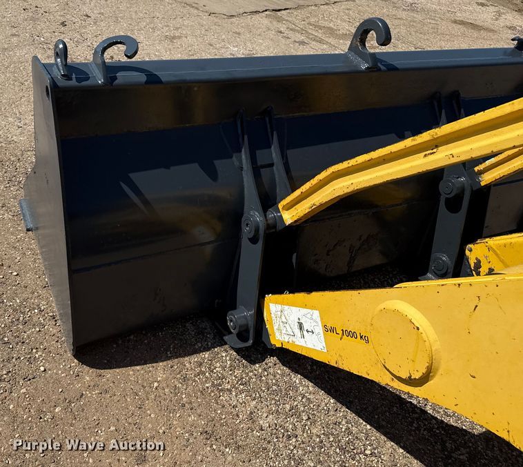 image for item DZ8878 2007 Komatsu WB146 backhoe