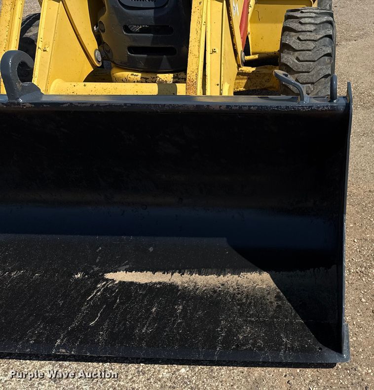 image for item DZ8878 2007 Komatsu WB146 backhoe