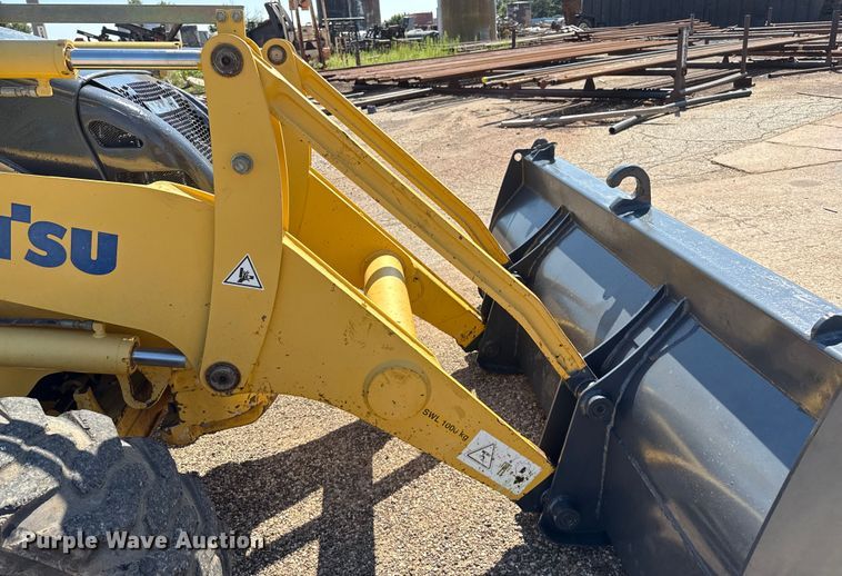 image for item DZ8878 2007 Komatsu WB146 backhoe