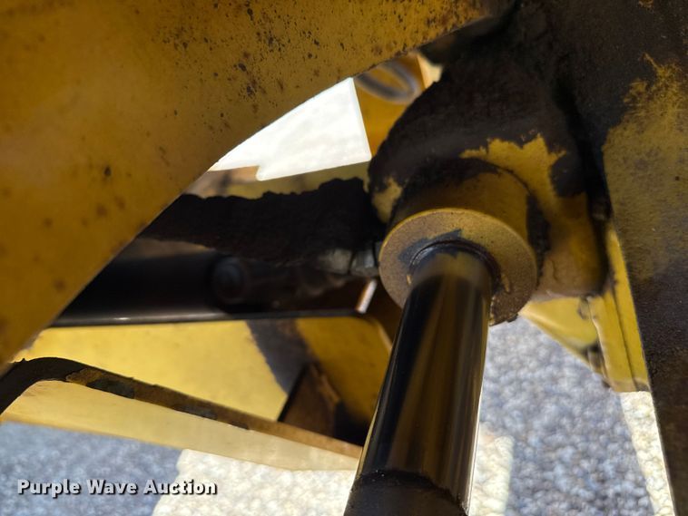 image for item DZ8878 2007 Komatsu WB146 backhoe