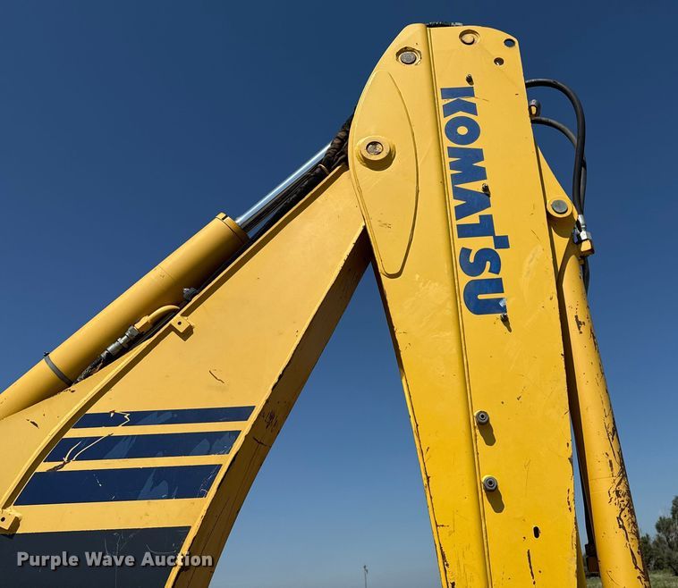 image for item DZ8878 2007 Komatsu WB146 backhoe