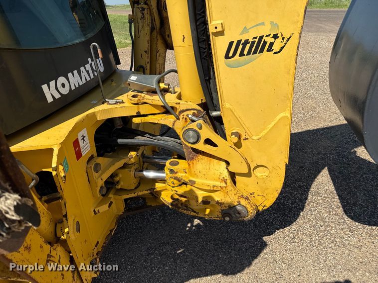 image for item DZ8878 2007 Komatsu WB146 backhoe