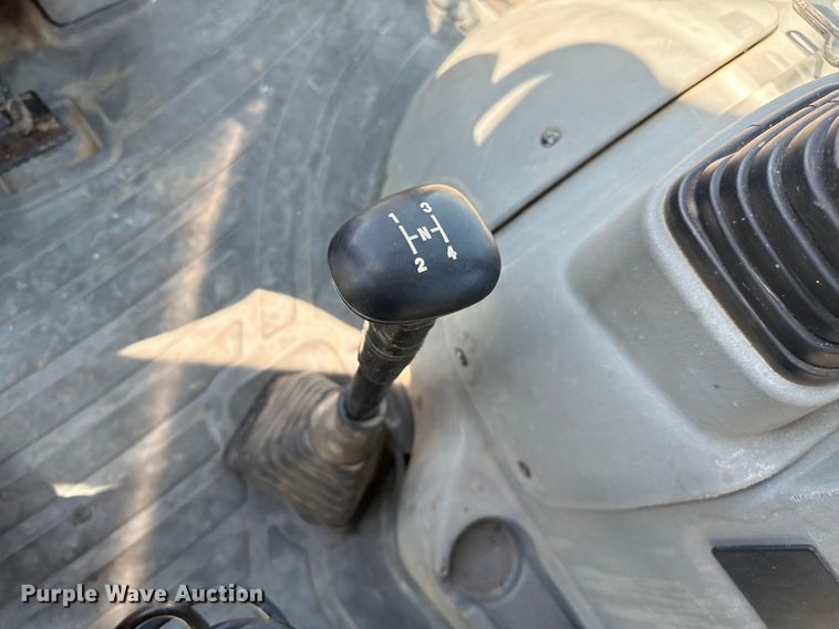 image for item DZ8878 2007 Komatsu WB146 backhoe