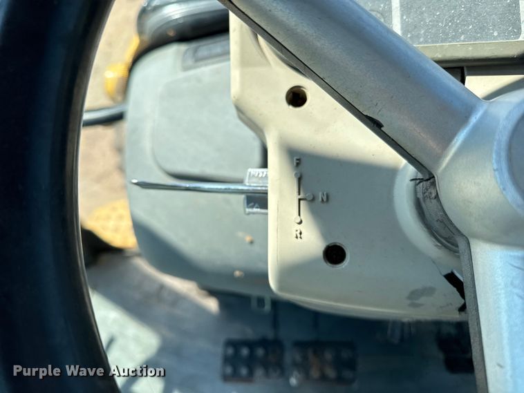 image for item DZ8878 2007 Komatsu WB146 backhoe