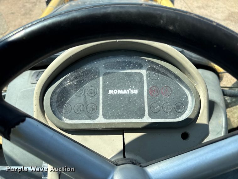 image for item DZ8878 2007 Komatsu WB146 backhoe