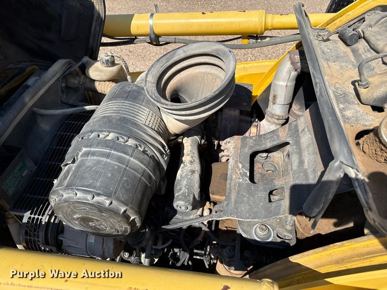 image for item DZ8878 2007 Komatsu WB146 backhoe