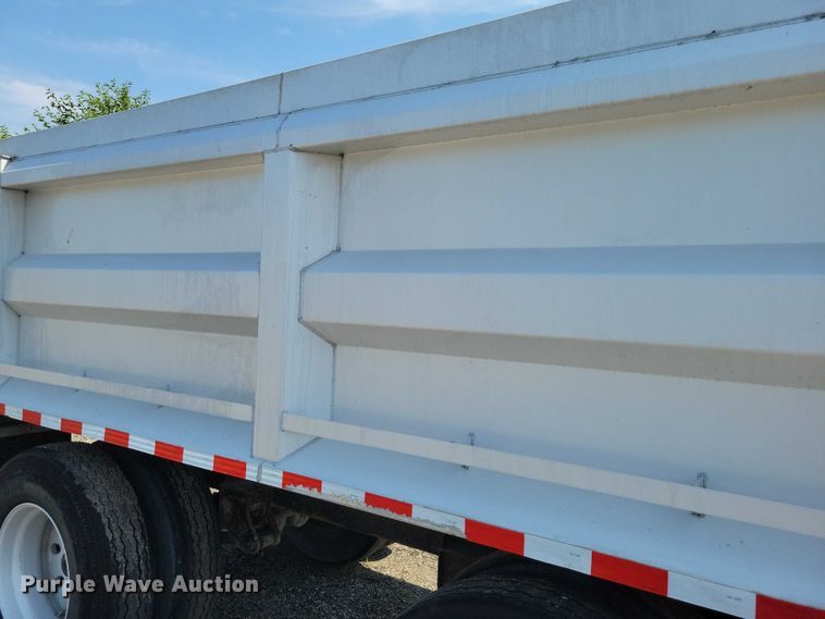 image for item EA2479 1992 Brady Truck Equip end dump pup trailer