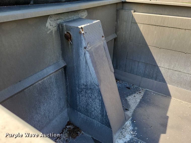 image for item EA2479 1992 Brady Truck Equip end dump pup trailer