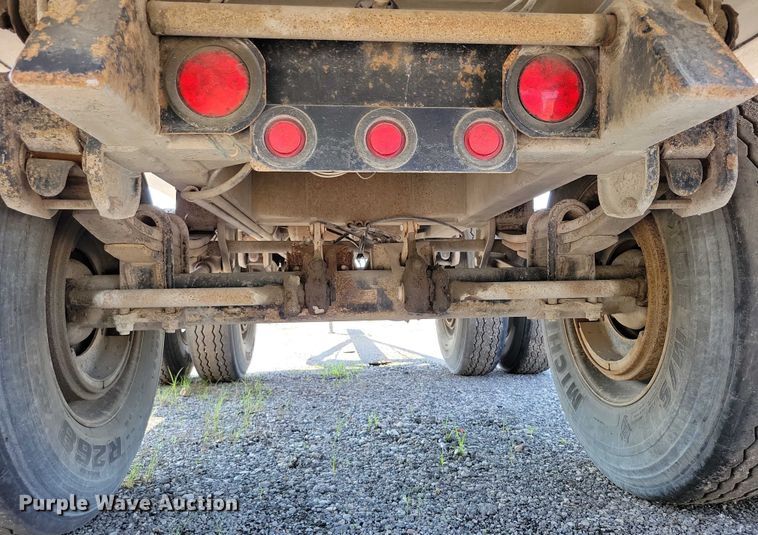 image for item EA2479 1992 Brady Truck Equip end dump pup trailer