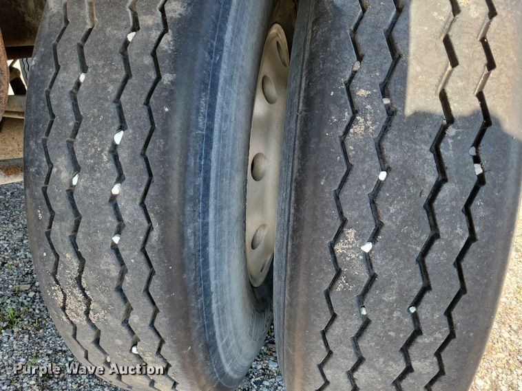 image for item EA2479 1992 Brady Truck Equip end dump pup trailer