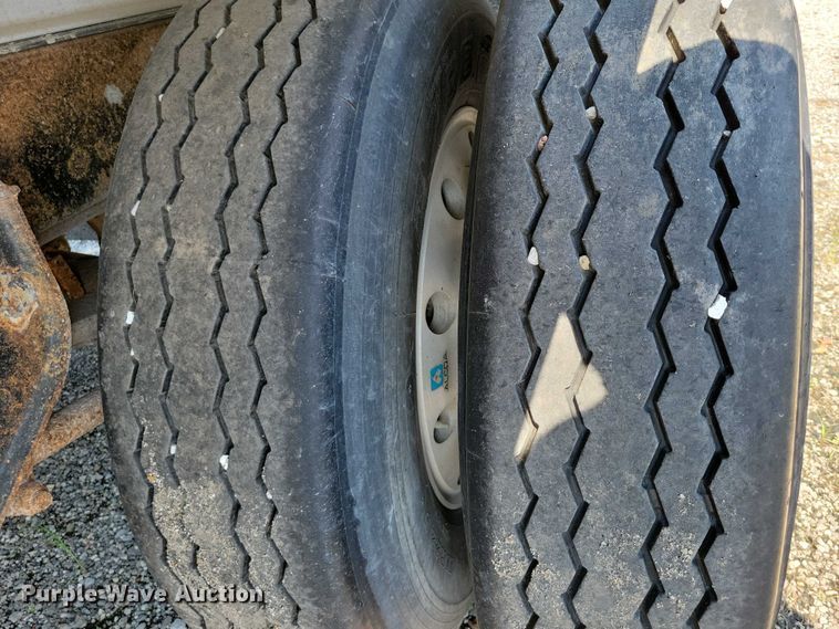 image for item EA2479 1992 Brady Truck Equip end dump pup trailer