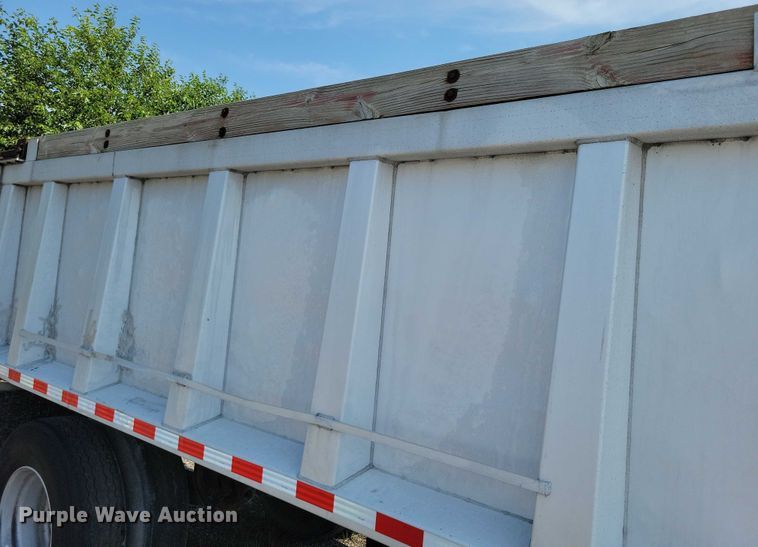 image for item EA2480 1994 Brady Truck Equip end dump pup trailer